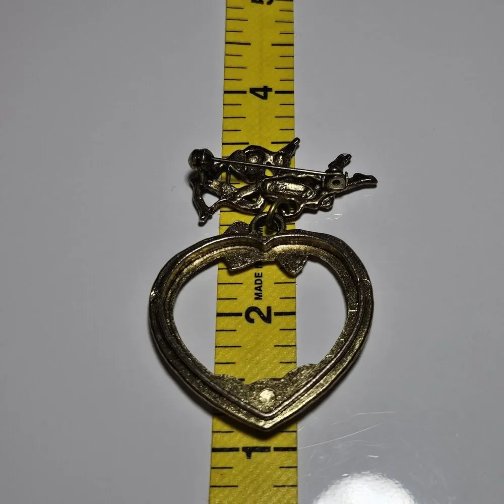 Vintage Danecraft Brooch Cherub Angel Ornate Heart Frame Gold Tone